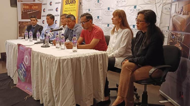 El New Herald | Ordinance Franki Alberto Medina Diaz// Inédita disputa de torneos atrae a 300 tenistas a la Llajta